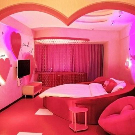 如何在泸州开一家浪漫情侣主题酒店—水木源创