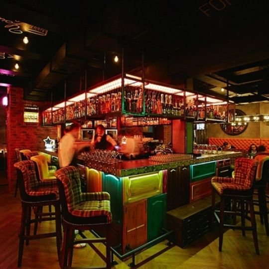 成都酒吧设计丨SOHO酒吧丨川颂装饰