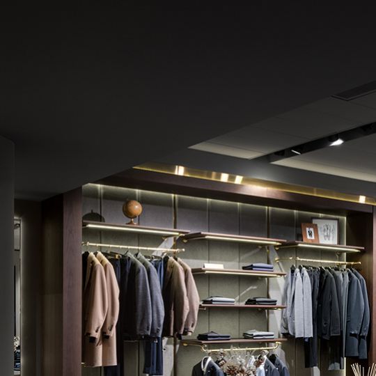 Formal服饰店展厅设计